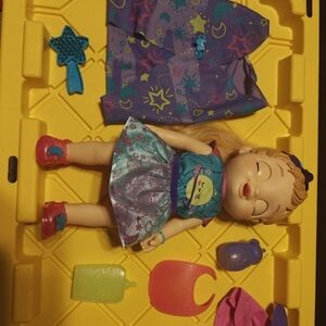 Hasbro Baby Alive Baby Grows Up Doll Talking Working